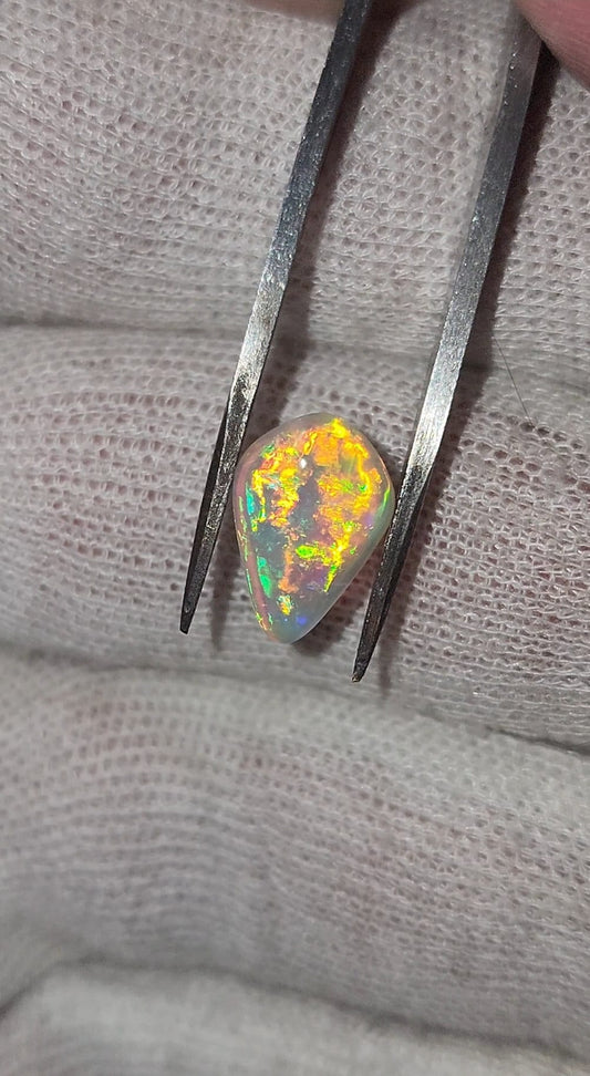 2.27ct Australian Opal Coober Pedy Gem Crystal Opal